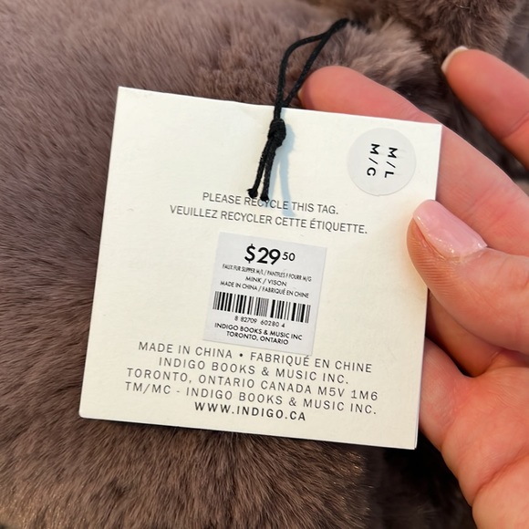 Slippers - Picture 3 of 3